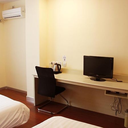 Hanting Hotel Ji'Nan Jiefang Road 2Nd Jinan Quarto foto