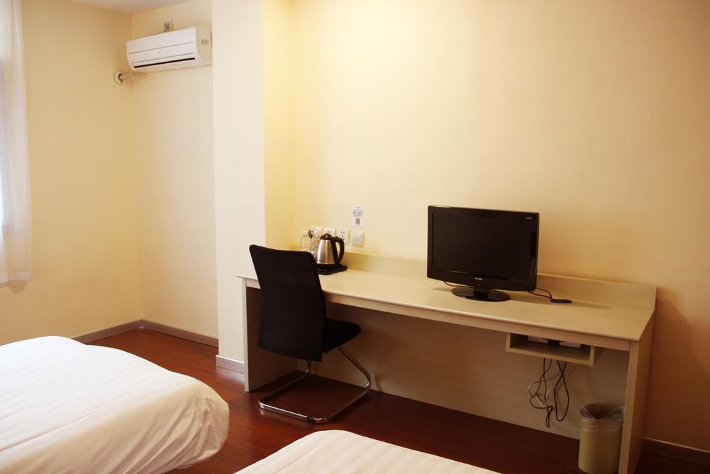 Hanting Hotel Ji'Nan Jiefang Road 2Nd Jinan Quarto foto