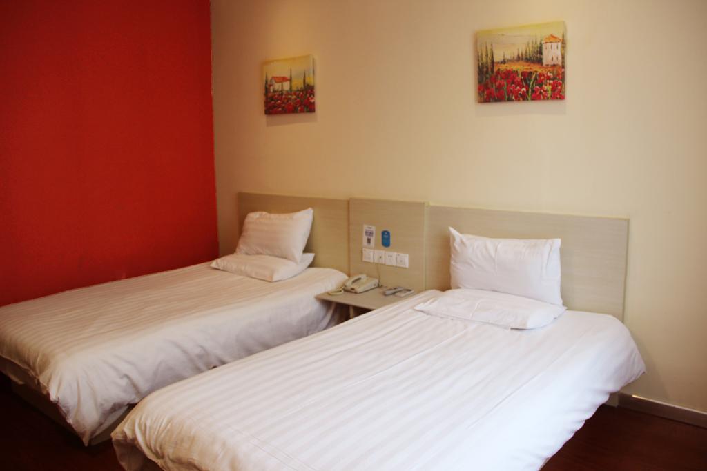 Hanting Hotel Ji'Nan Jiefang Road 2Nd Jinan Quarto foto